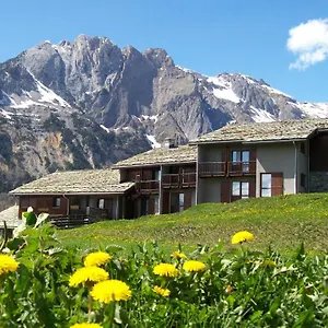 https://gite-le-shantone.hotels-rhonealpes.com